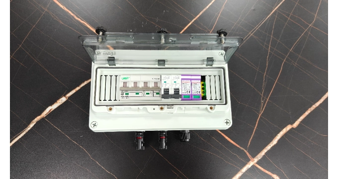 PV Combiner Box with Surge Protection